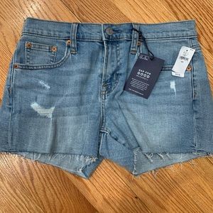 BRAND NEW GAP SHORTS